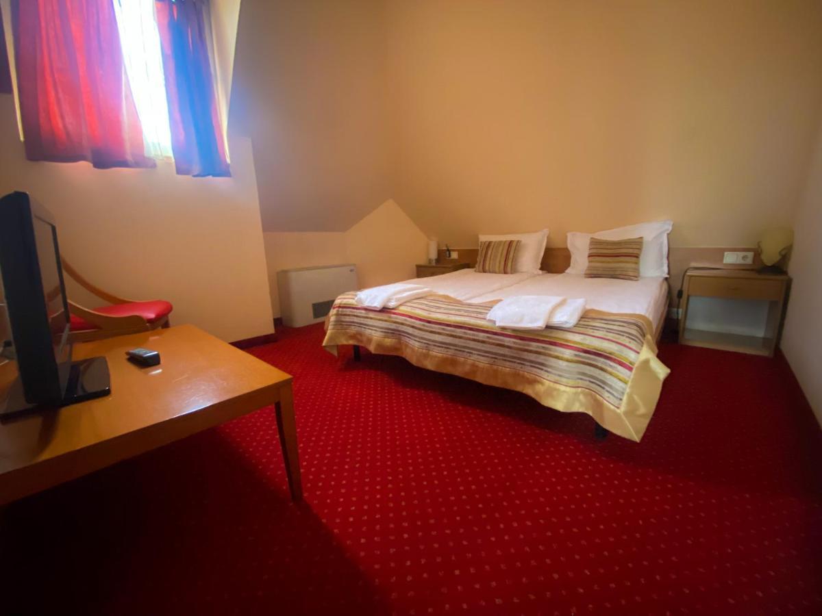 Hotel Alegro Велико-Тирново Екстер'єр фото