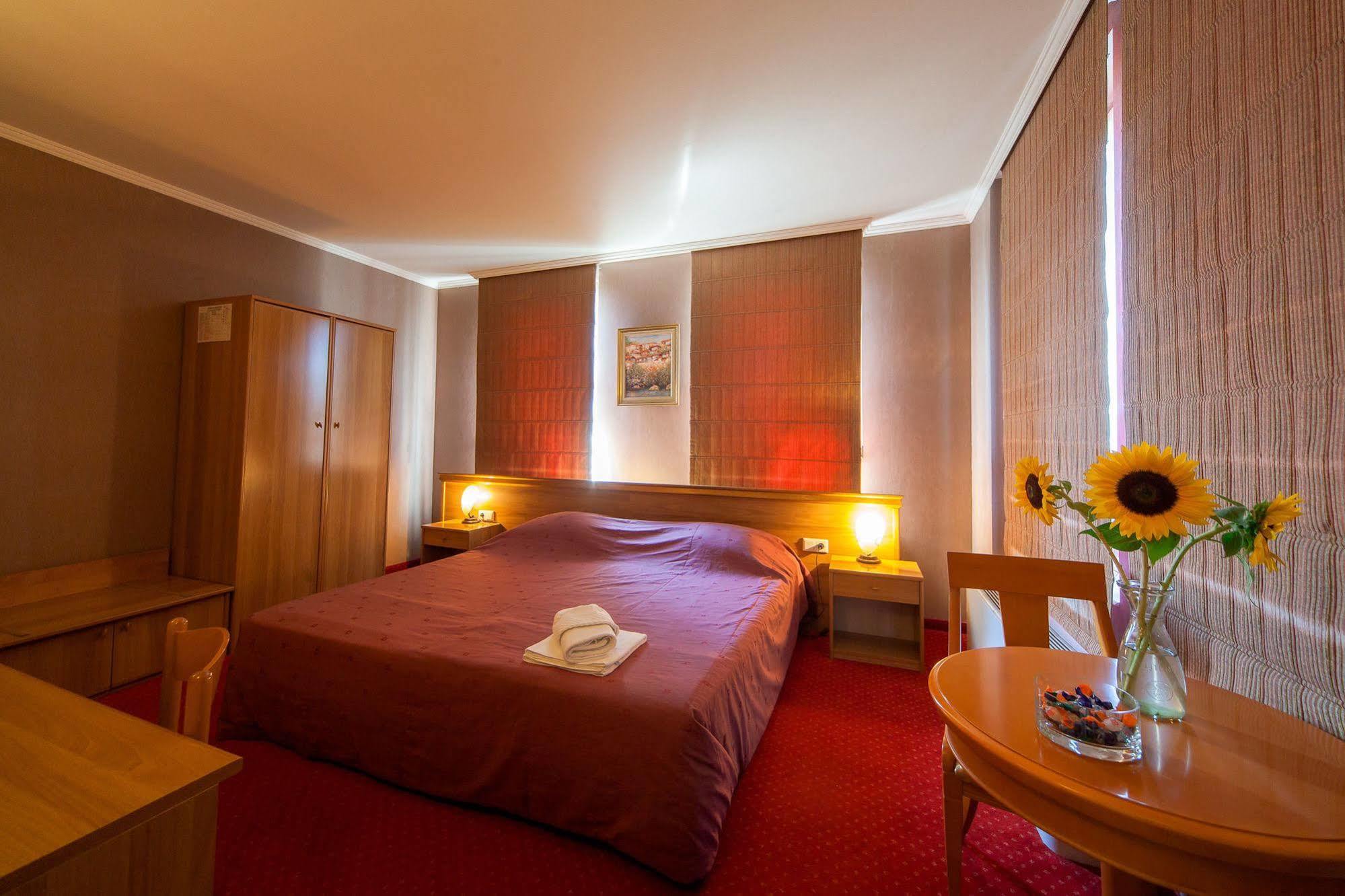 Hotel Alegro Велико-Тирново Екстер'єр фото